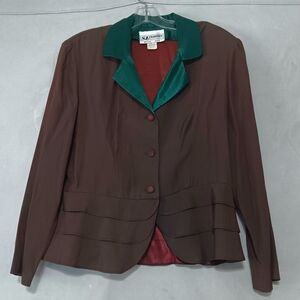 S.L. Fashions Brown Blazer with Green Collar